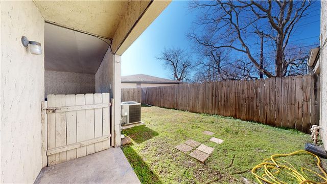 1325 Airline Drive, College Station, TX 77845