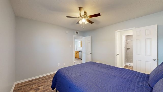 1325 Airline Drive, College Station, TX 77845