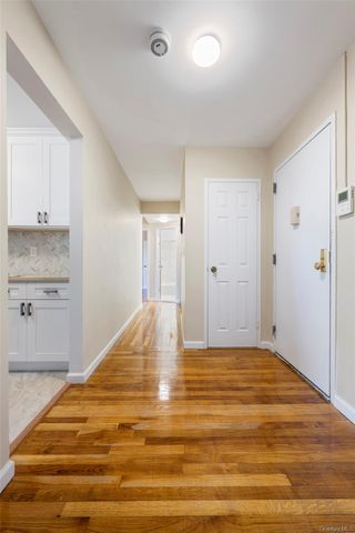 42 Pine Street 3B, Yonkers, NY 10701