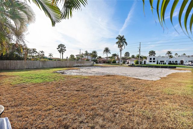 1235 CORDOVA BOULEVARD NE, St Petersburg, FL 33704