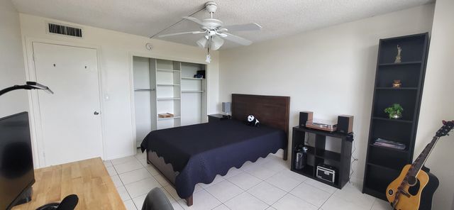 5200 N Ocean Blvd Apt 615, Lauderdale By The Sea, FL 33308