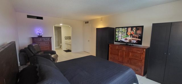 5200 N Ocean Blvd Apt 615, Lauderdale By The Sea, FL 33308