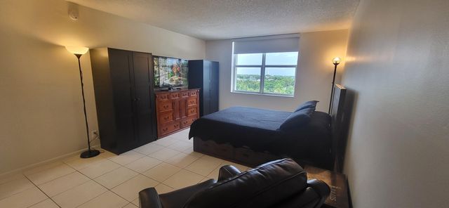 5200 N Ocean Blvd Apt 615, Lauderdale By The Sea, FL 33308