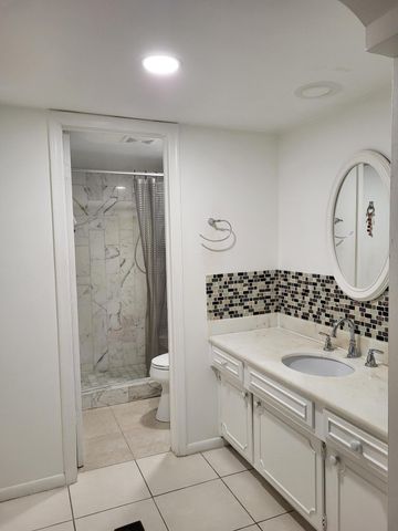 5200 N Ocean Blvd Apt 615, Lauderdale By The Sea, FL 33308