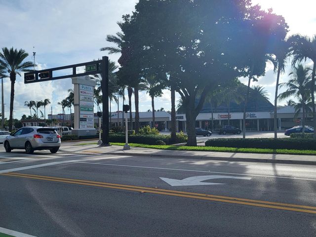 5200 N Ocean Blvd Apt 615, Lauderdale By The Sea, FL 33308