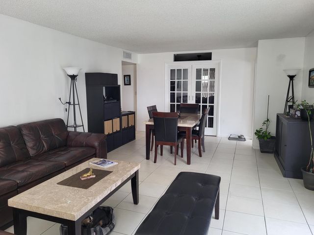 5200 N Ocean Blvd Apt 615, Lauderdale By The Sea, FL 33308