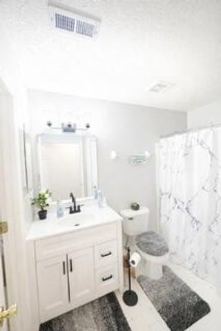 10 Meadow Lane, 2, Highland Heights, KY 41076