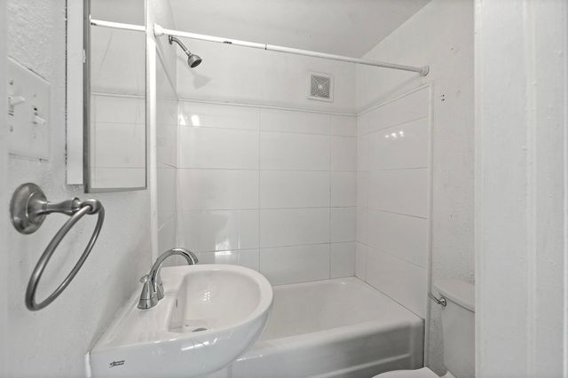 802 E Baldwin Ave, Spokane, WA 99207