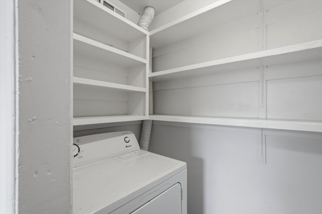 517 Palomas Drive SE, Albuquerque, NM 87108