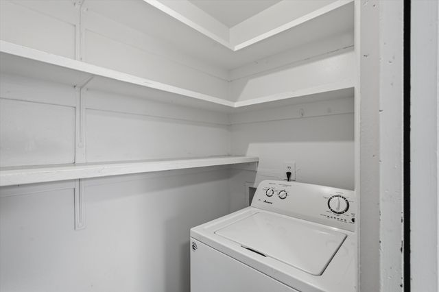 517 Palomas Drive SE, Albuquerque, NM 87108