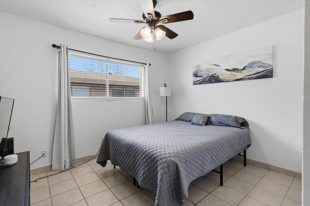 517 Palomas Drive SE, Albuquerque, NM 87108