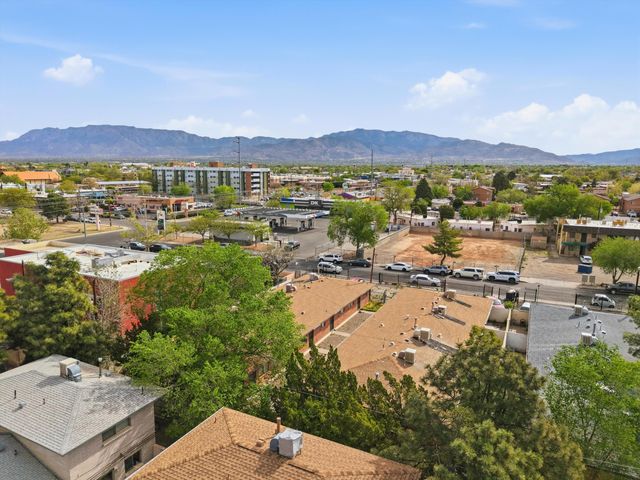 517 Palomas Drive SE, Albuquerque, NM 87108