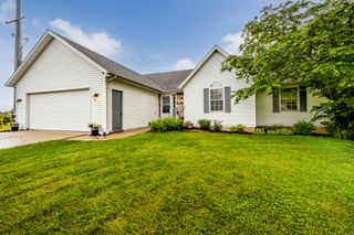 6515 Niagara Circle, Stevensville, MI 49127
