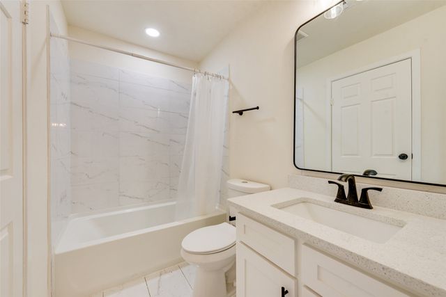 7 Crooked Creek Court, Trophy Club, TX 76262