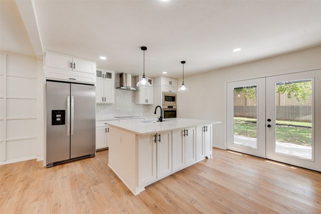 7 Crooked Creek Court, Trophy Club, TX 76262