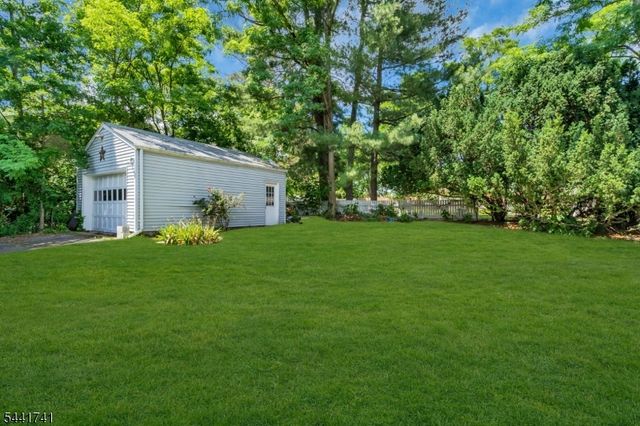 13 Allen St, Flemington Boro, NJ 08822