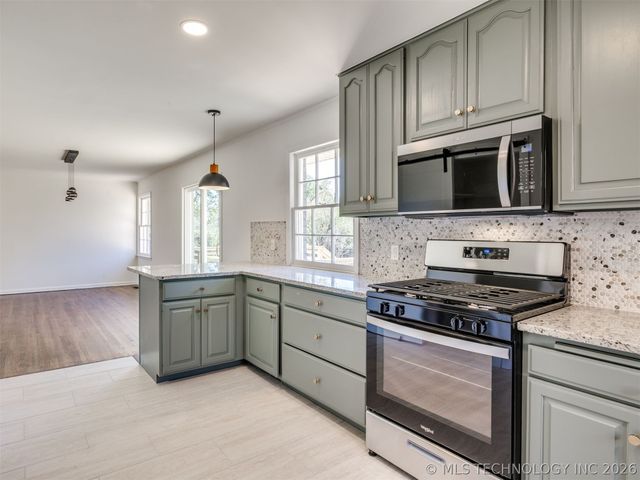 4628 S Urbana Avenue, Tulsa, OK 74135