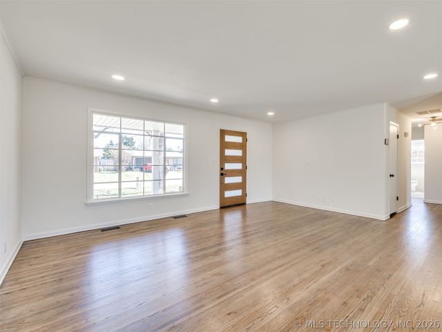 4628 S Urbana Avenue, Tulsa, OK 74135