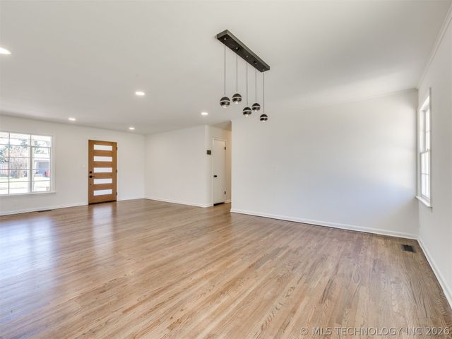 4628 S Urbana Avenue, Tulsa, OK 74135