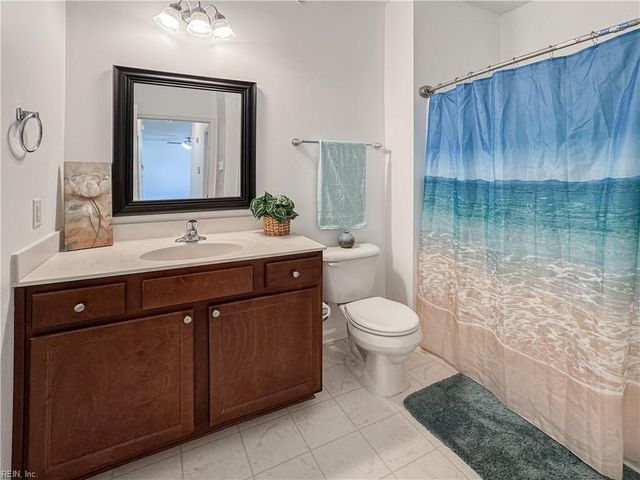 4309 Hillingdon Bnd Apt 303, Chesapeake, VA 23321