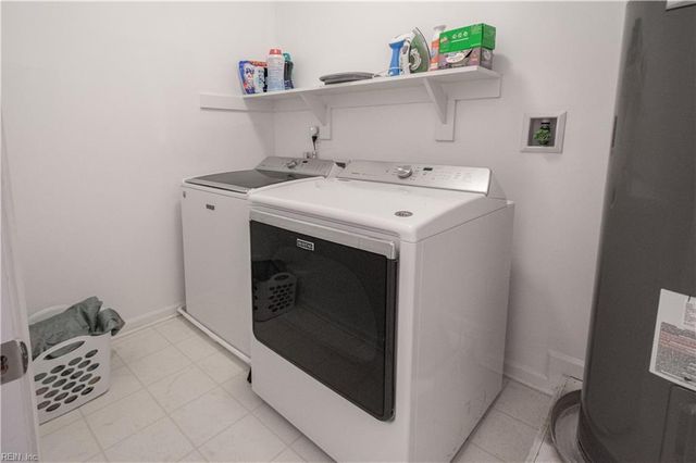 4309 Hillingdon Bnd Apt 303, Chesapeake, VA 23321