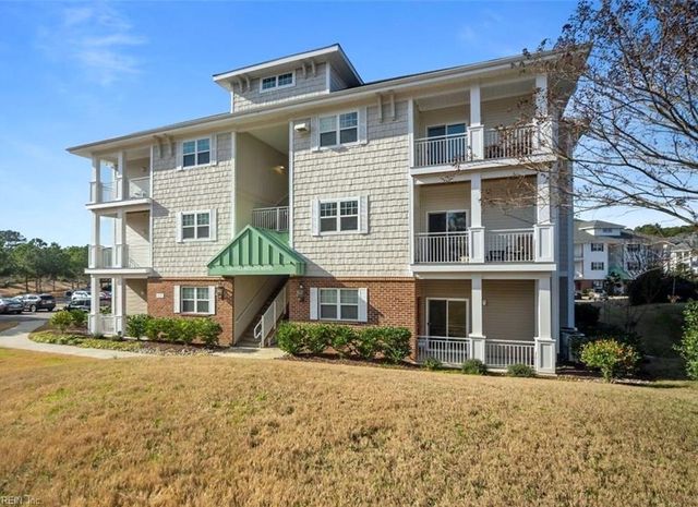 4309 Hillingdon Bnd Apt 303, Chesapeake, VA 23321