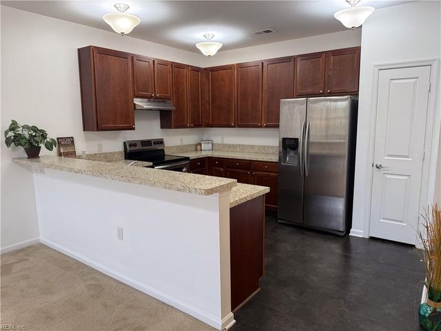 4309 Hillingdon Bnd Apt 303, Chesapeake, VA 23321