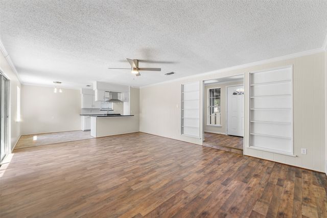 7440 Beckwood Drive, Fort Worth, TX 76112