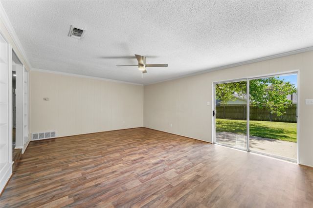 7440 Beckwood Drive, Fort Worth, TX 76112