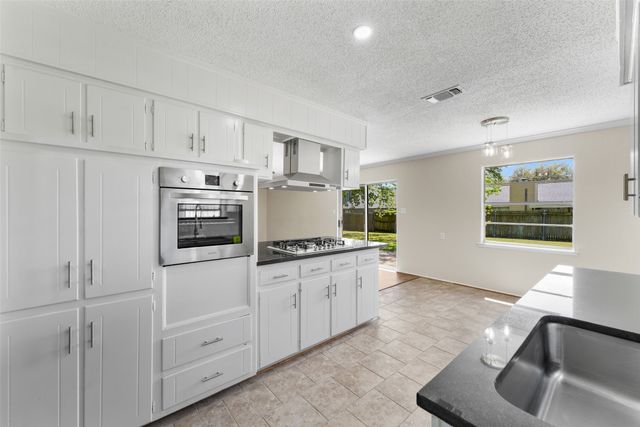 7440 Beckwood Drive, Fort Worth, TX 76112