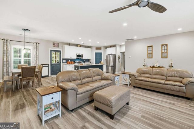 221 Windsor Way, Jasper, GA 30143