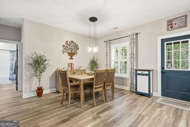 221 Windsor Way, Jasper, GA 30143