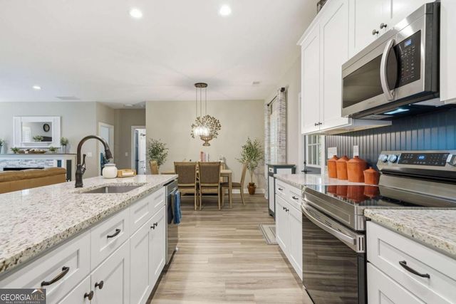 221 Windsor Way, Jasper, GA 30143