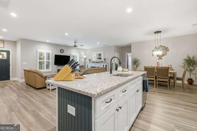 221 Windsor Way, Jasper, GA 30143