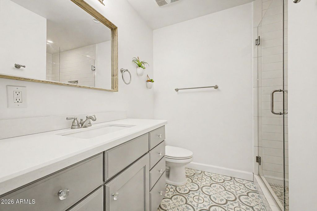 Image 21 of property listing at 2631 E DESERT COVE Avenue, Phoenix, AZ 85028