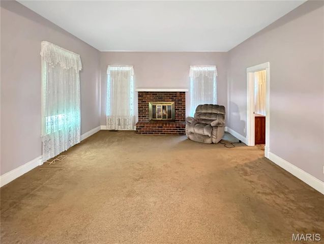 305 E Main Street, Washington, MO 63090
