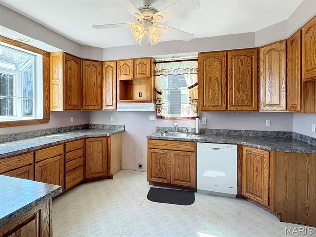 305 E Main Street, Washington, MO 63090