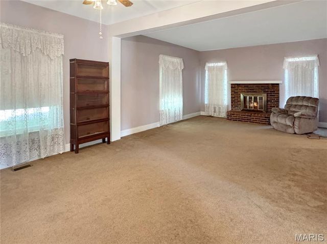 305 E Main Street, Washington, MO 63090
