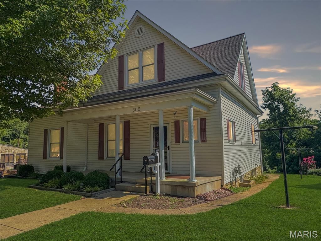 305 E Main Street, Washington, MO 63090
