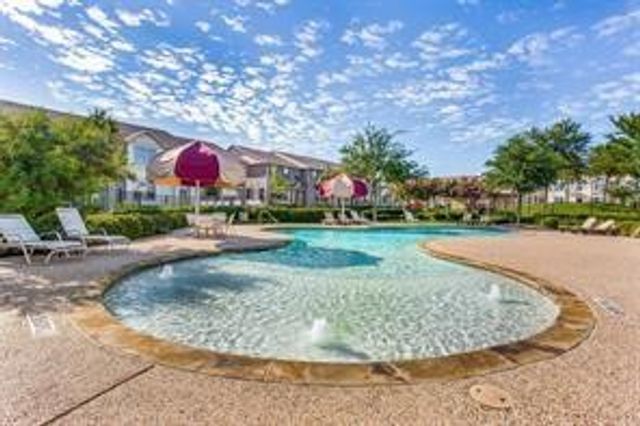 2949 Peyton Brook Drive, Fort Worth, TX 76137
