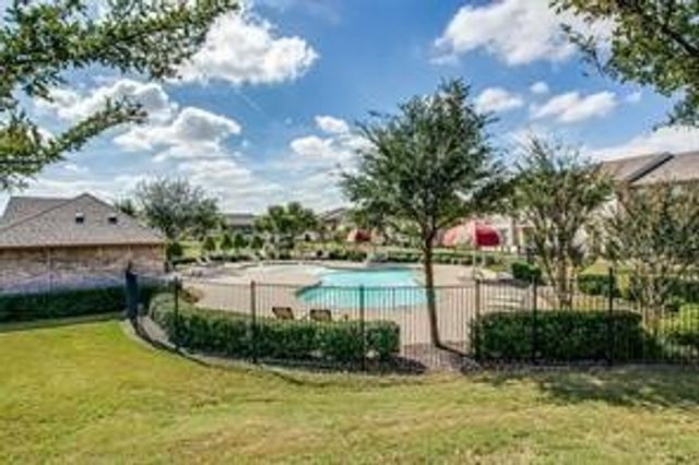 2949 Peyton Brook Drive, Fort Worth, TX 76137