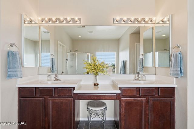 11911 N Prospect Point Place, Oro Valley, AZ 85737