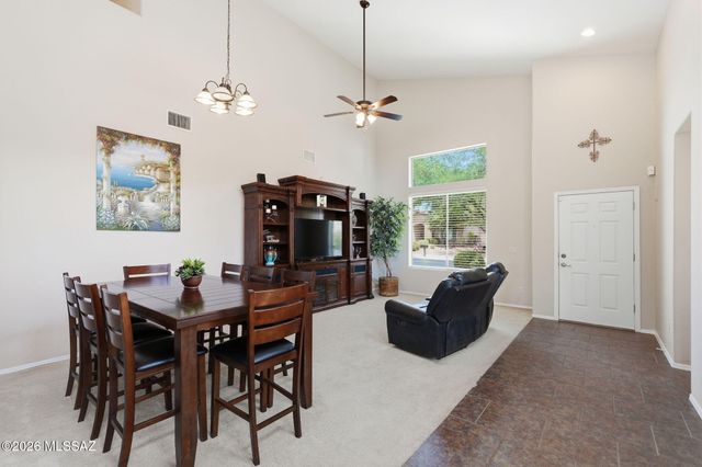 11911 N Prospect Point Place, Oro Valley, AZ 85737