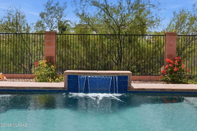 11911 N Prospect Point Place, Oro Valley, AZ 85737