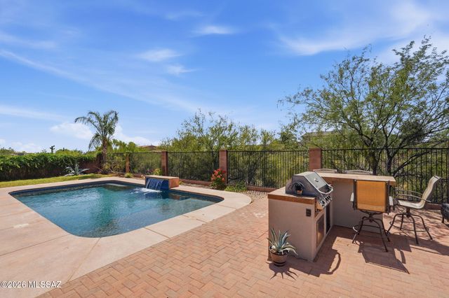 11911 N Prospect Point Place, Oro Valley, AZ 85737