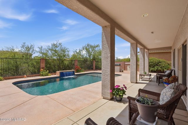 11911 N Prospect Point Place, Oro Valley, AZ 85737