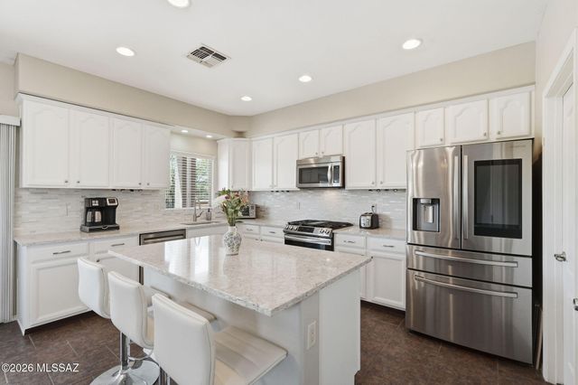 11911 N Prospect Point Place, Oro Valley, AZ 85737