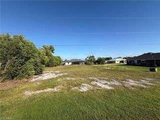 4605 NW 37th AVE, Cape Coral, FL 33993