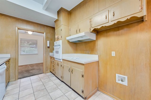 8504 Berend Court, Benbrook, TX 76116