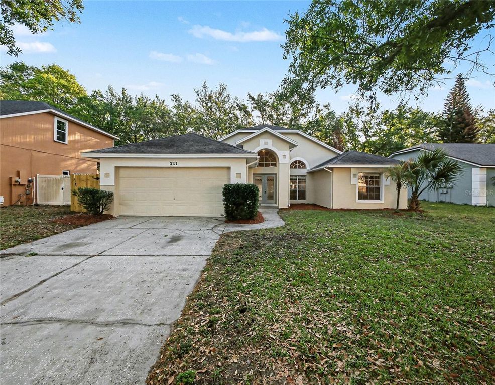 Image 1 of property listing at 321 STERLING LAKE DRIVE, Ocoee, FL 34761